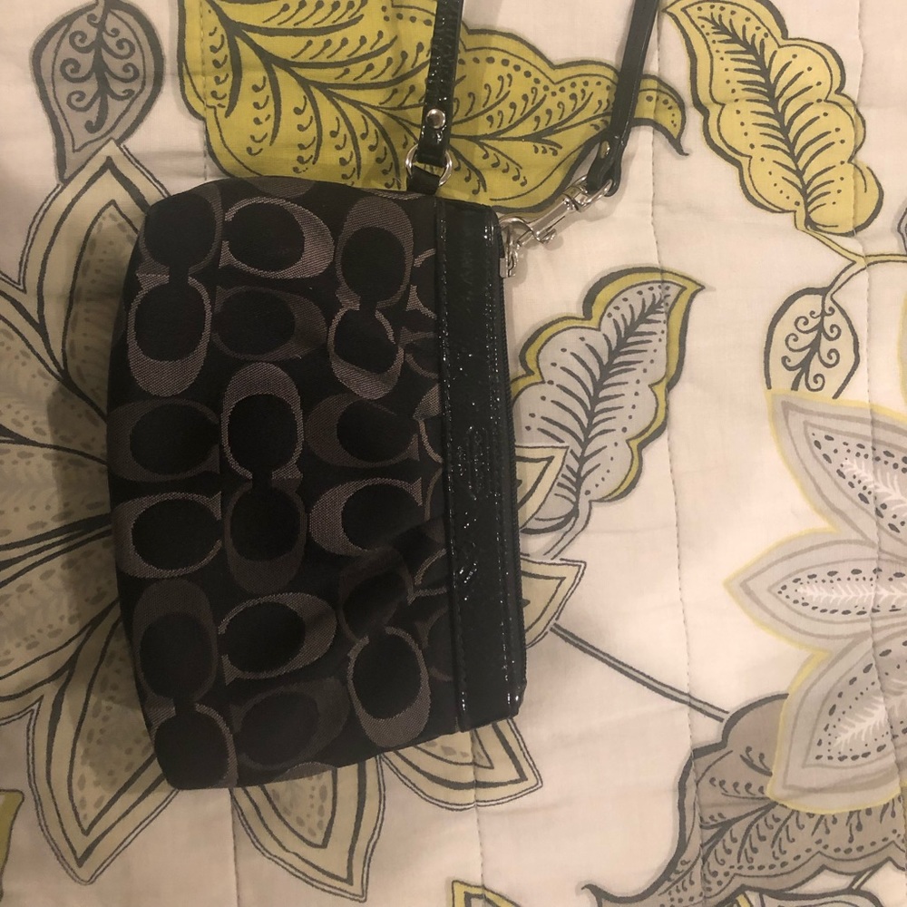 Coach wristlet slightly used